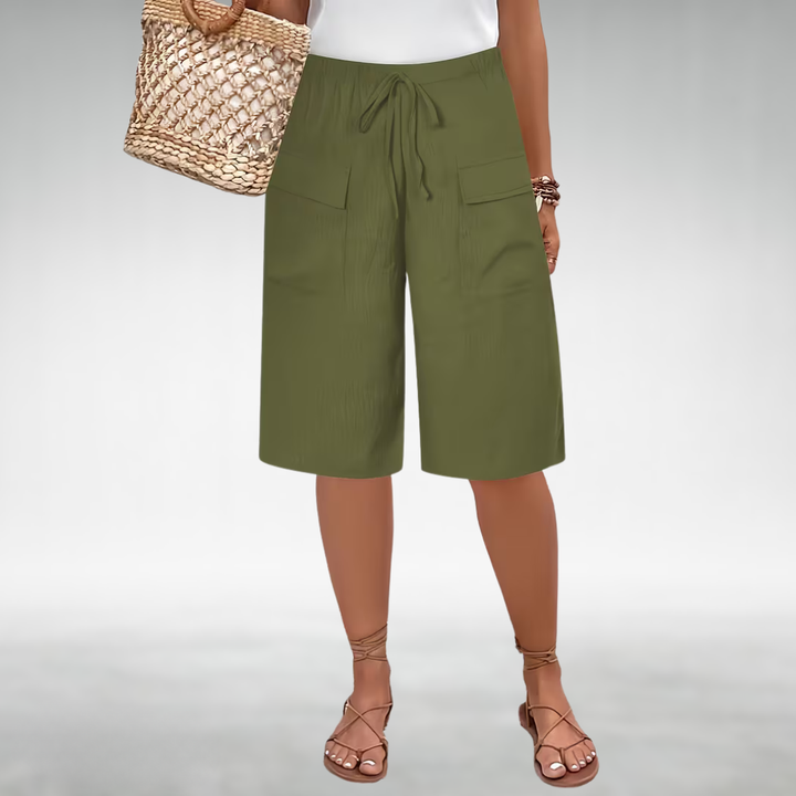 Aurora | Capri Trousers with a Relaxed Fit