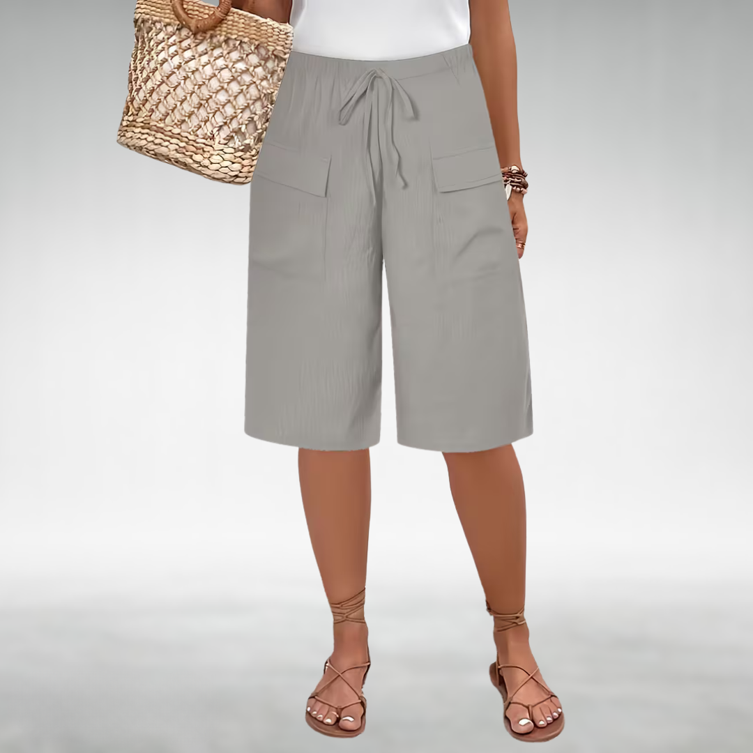 Aurora | Capri Trousers with a Relaxed Fit