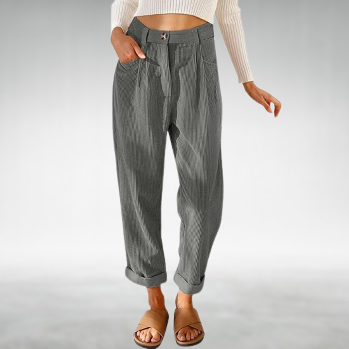Emanuela | Capri Trousers with a Relaxed Fit