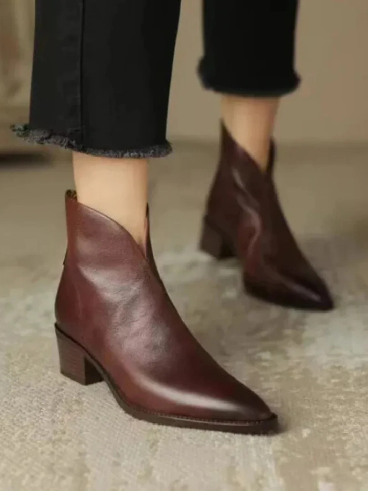 Dafne | Low Heel Ankle Boots