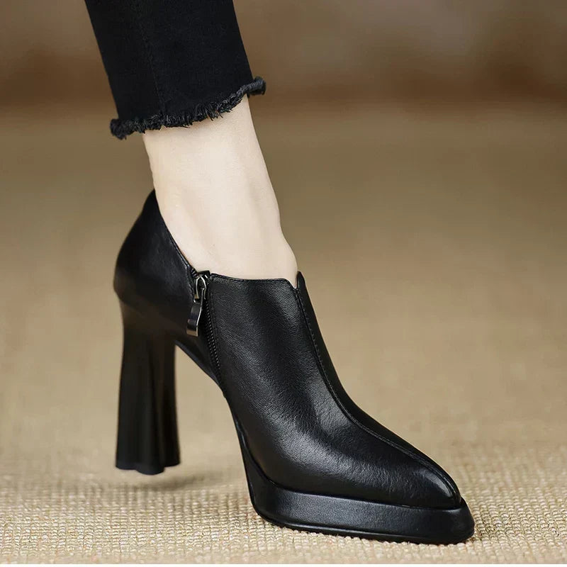 Sandra | Modern Pumps