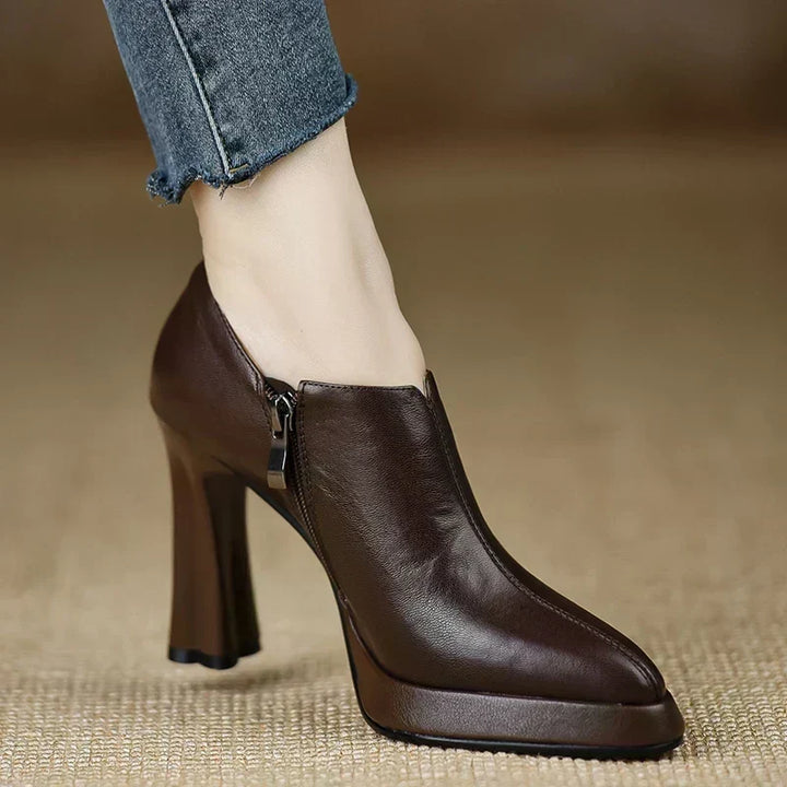 Sandra | Modern Pumps