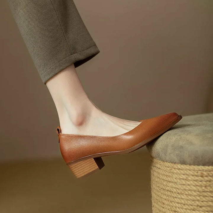 Lucia | Classic Pumps