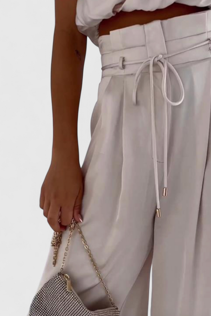 Manuela Minimalist Set: Tailored Top with Pleated Palazzo Trousers