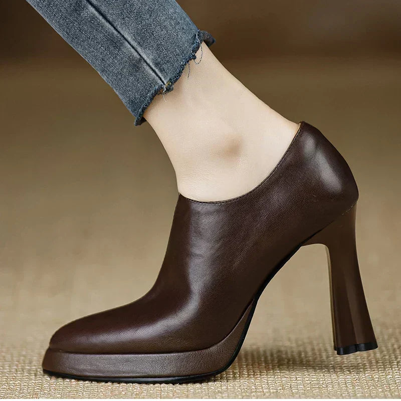 Sandra | Modern Pumps