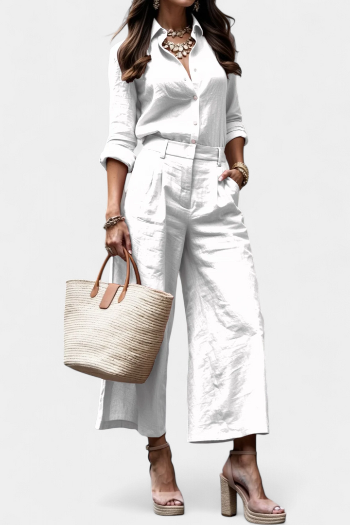 Benedetta Easygoing Set with Flowing Top and Capri Trousers