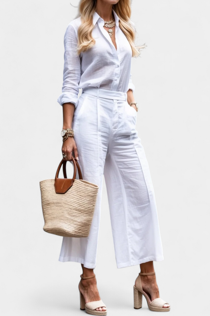 Benedetta Easygoing Set with Flowing Top and Capri Trousers