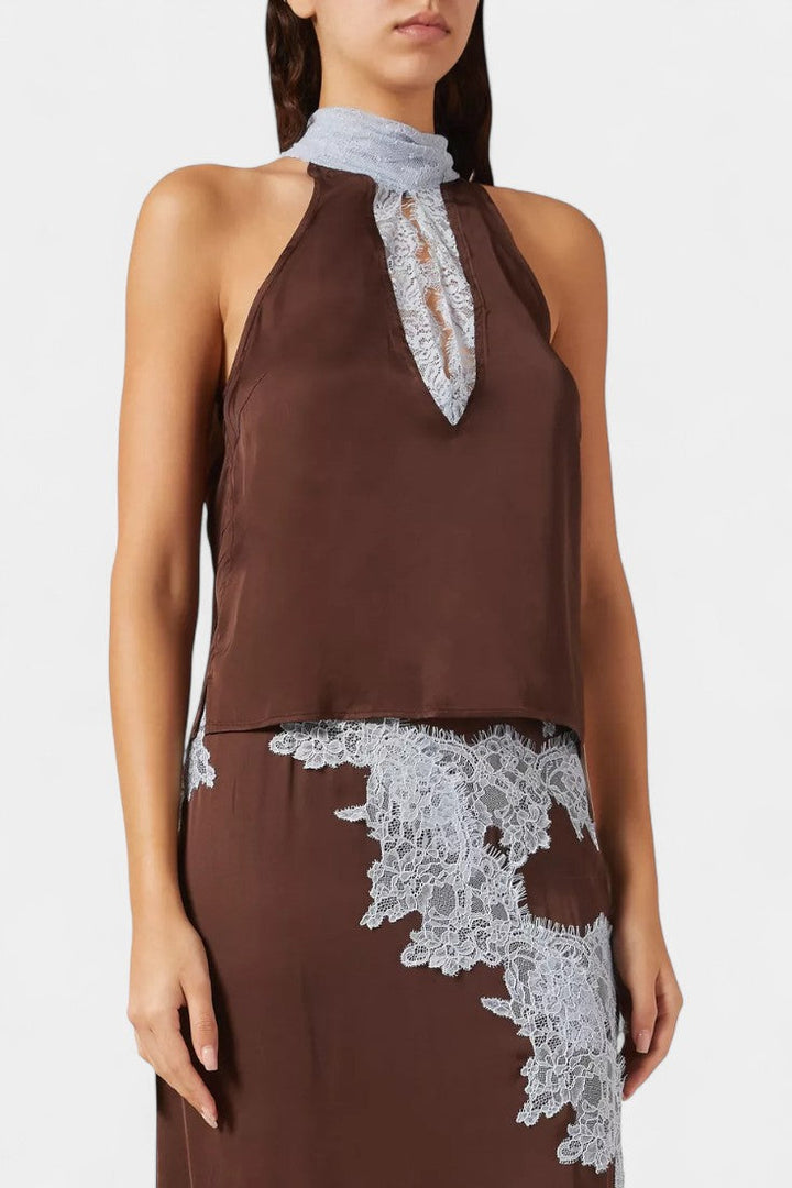 Loredana Coordinated Set Featuring Contrasting Lace Accents