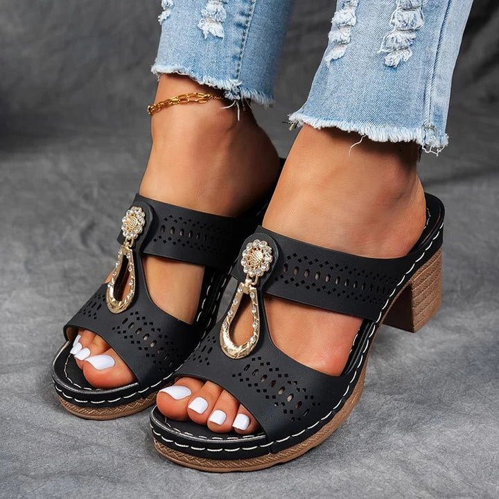 Carla | CHIC AND COMFORTABLE ORTHOPEDIC SANDALS