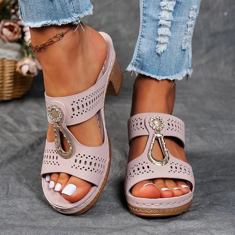 Carla | CHIC ORTHOPEDIC SANDALS